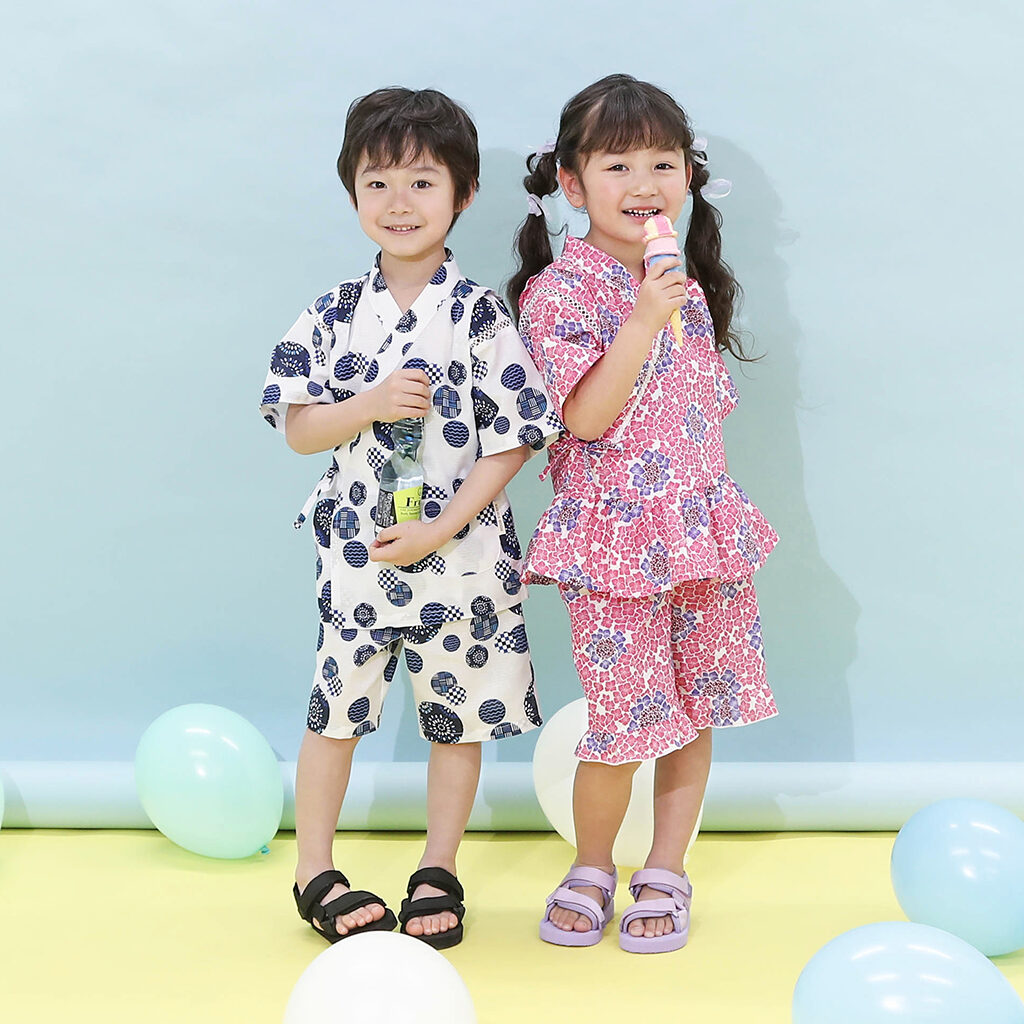 色んなシーンで使える 甚平 のススメ 22 05 27 Web Magazine ベビーこども服のキムラタン オフィシャルサイト 色んなシーンで使える 甚平 のススメ 22 05 27 Web Magazine ベビーこども服のキムラタン オフィシャルサイト